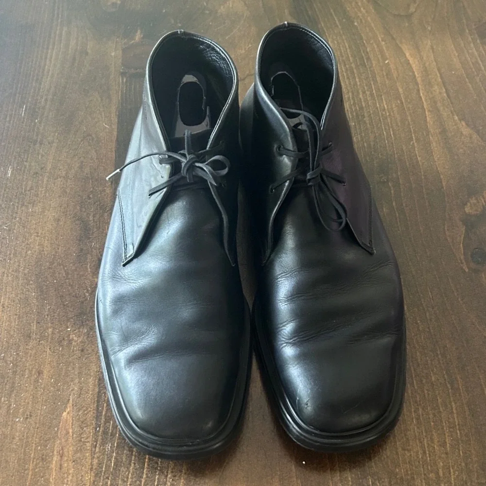 Salvatore Ferragamo Black Leather Chukka Boots 9 2E Wide Square Toe Designer